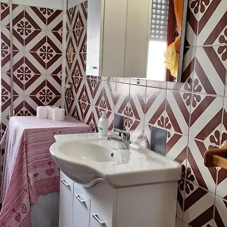 Konukevi Venice H&s Garden